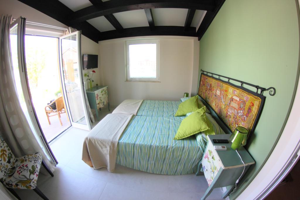 B&B I Fiori Del Mare อากรอโปลี ภายนอก รูปภาพ