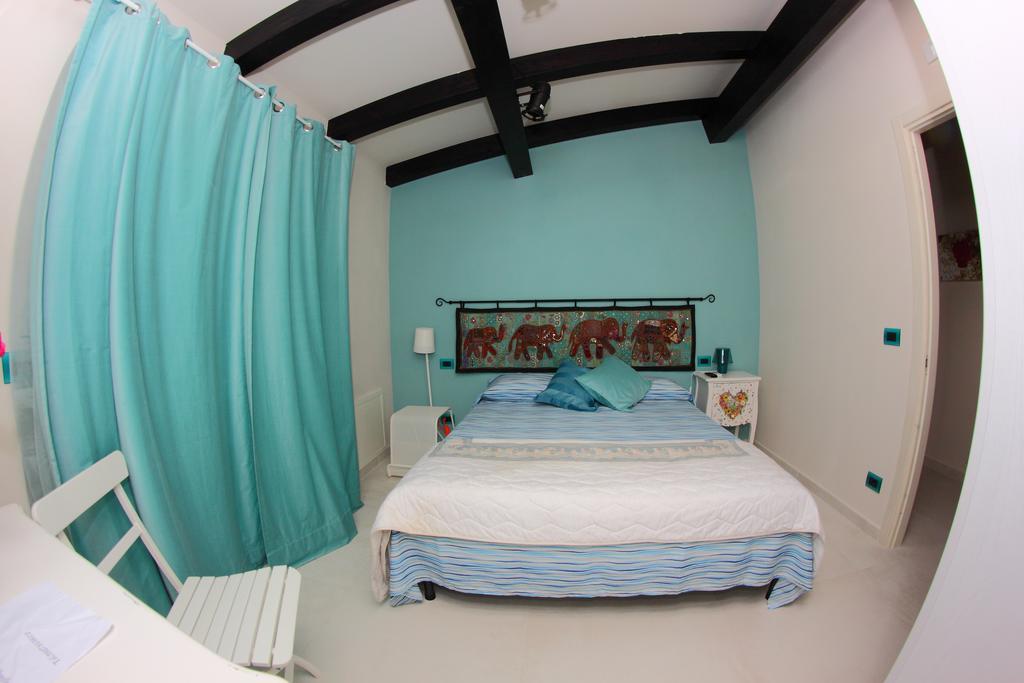 B&B I Fiori Del Mare อากรอโปลี ภายนอก รูปภาพ