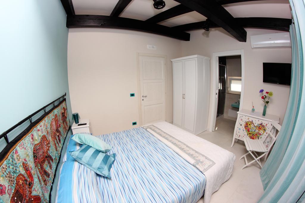 B&B I Fiori Del Mare อากรอโปลี ภายนอก รูปภาพ