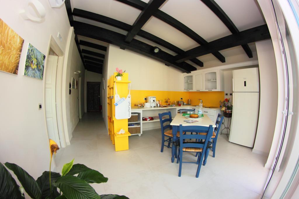 B&B I Fiori Del Mare อากรอโปลี ภายนอก รูปภาพ
