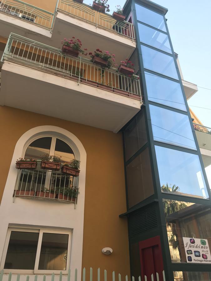 B&B I Fiori Del Mare อากรอโปลี ภายนอก รูปภาพ